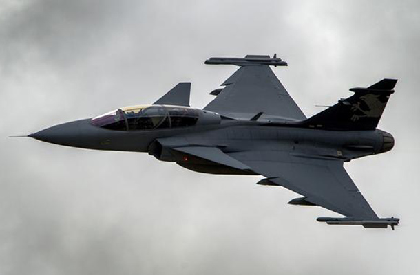 Namesto ameriških F/A-18 bodo brazilsko nebo varovali švedski Gripni.