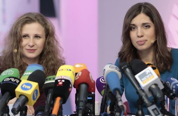 Tolokonikova in Aljohina znova pod udarom zakona.