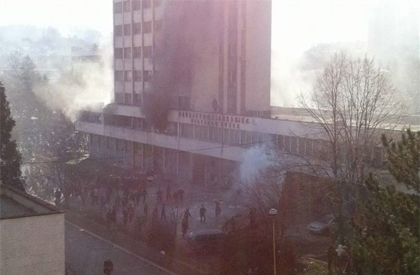 Vlada tuzelskega kantona