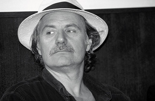 Poleg promocije izjemnih neodvisnih filmov iz sveta in regij, bodo rdeča nit festivala pereča okoljska vprašanja s poudarkom na vodi, je povedal predsednik Bled Film Festivala Rade Šerbedžija.