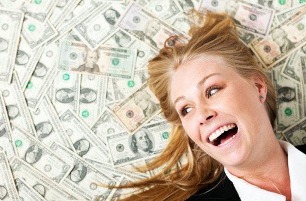 Strategija dajalcev hitrih kreditov v majhnih zneskih je dobiti stranke, ki se vračajo.