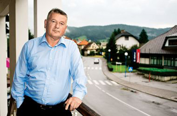 Bojan Starman je bil v mandatu prve vlade Janeza Janše poslanec SDS.