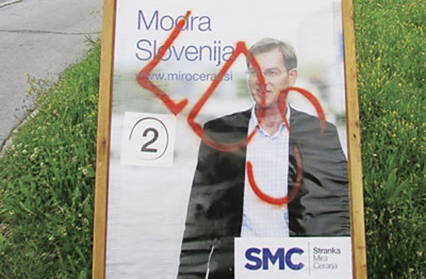 Inšpekcija ali služba redarstva lahko odredita odstranitev plakatov na stroške organizatorja volilne kampanje.