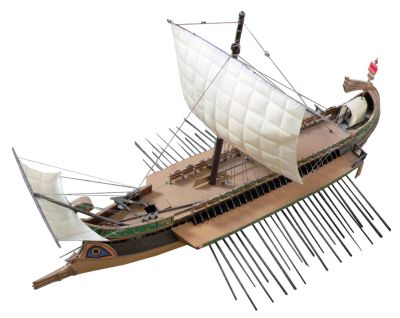 Model rimske ladje iz antičnih časov