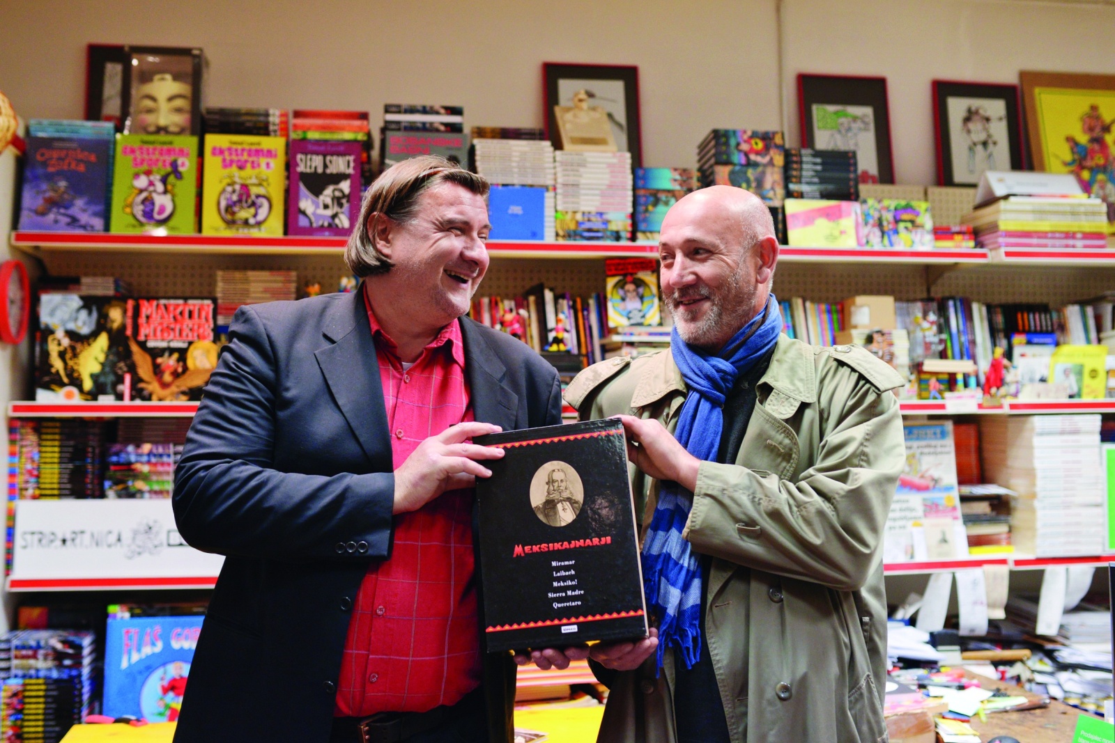 Zoran Smiljanić in Marijan Pušavec na predstaviti stripa Meksikajnarji 5.