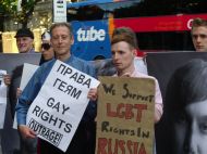 Večina heteroseksualcev noče priznati, da so prijatelji s homoseksualci