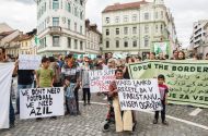 Večina Evropejcev podpira pravično razporeditev prosilcev za azil