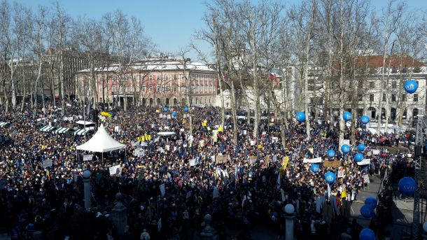 Stavka javnega sektorja, prisotnih 20.000 ljudi