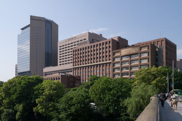 Medicinska in dentalna fakulteta v Tokiu velja za eno izmed najprestižnejših fakultet na Japonskem.
