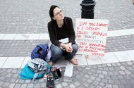 Do kdaj bo socialna država spodbujala prekarno delo v svojih ustanovah?