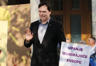 Napadeni: Strehovčevo nesodelovanje je tiho priznanje, da so zapisi na 24kul.si zelo sporni