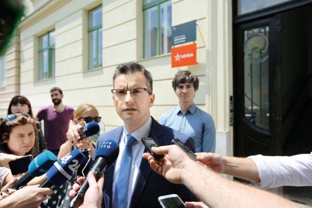 Marjan Šarec želi, da z ministrstva za kulturo odideta tudi oba državna sekretarja