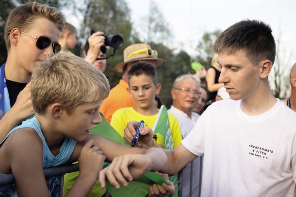 Sprejem Tadeja Pogačarja v Komendi 