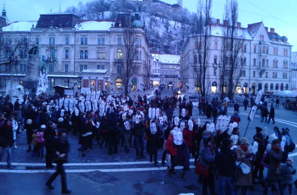 Procesija Političnih Duhov