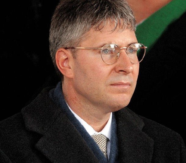 Ciril Štokelj je direktor direktorata za regije v generalnem direktoratu za zunanjo politiko Evropske unije v Evropskem parlamentu