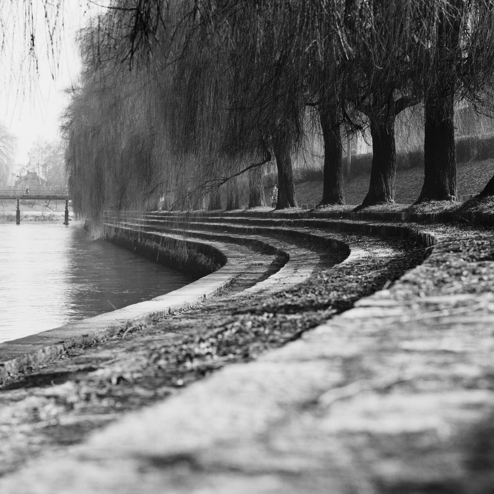 Nabrežje v Trnovskem pristanu Ljubljana (1976)