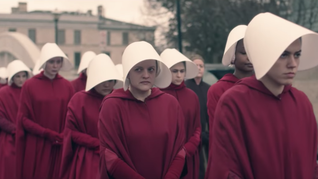 Serija Deklina zgodba, ki je nastala po romanu Margaret Atwood, nominiranke za nagrado booker